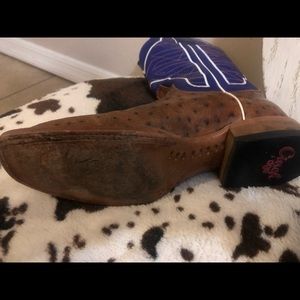 Cinch boots! Very cute but too big for me